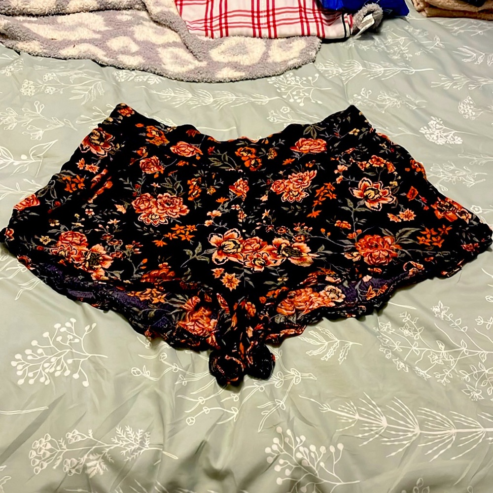 Floral light weight shorts